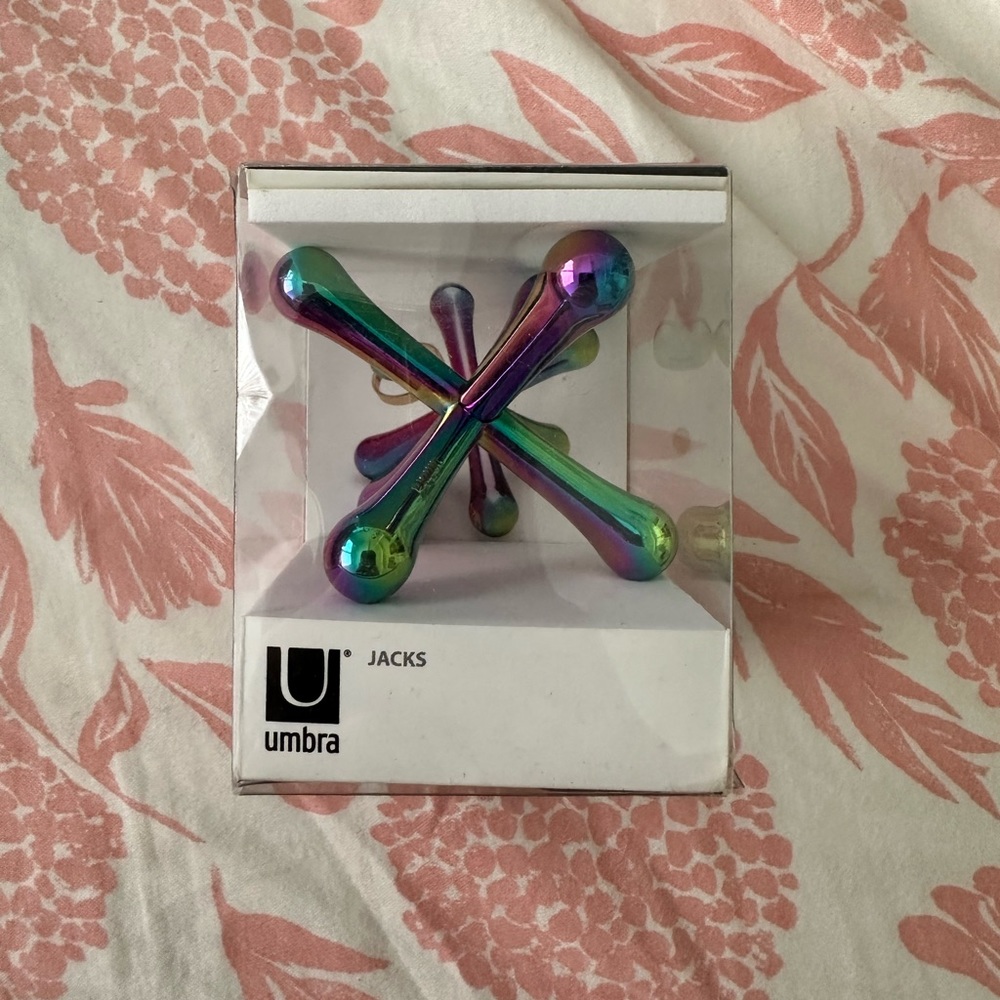 multi color ring stand